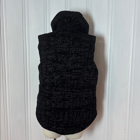 🖤 CALVIN KLEIN Performance Textured Puffer Vest – Black – Size L - Picture 3 of 10